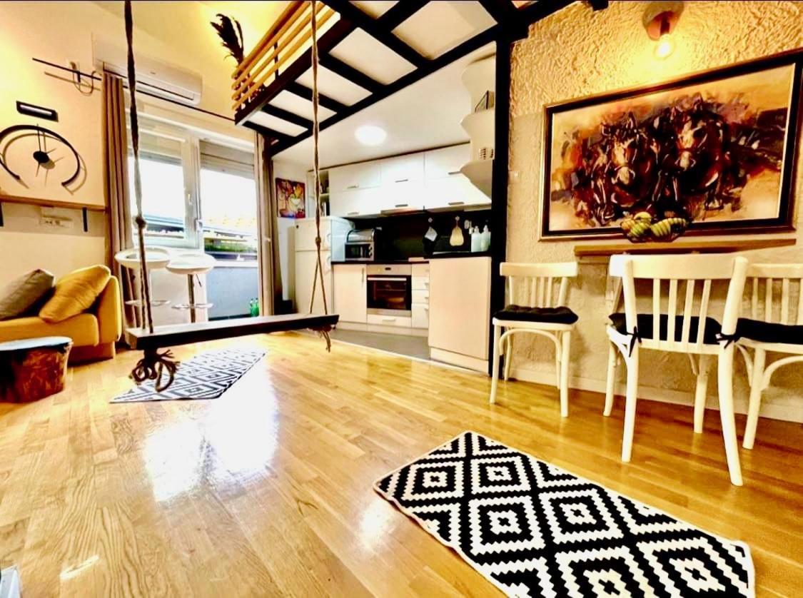 סקופיה Lifestyle Gallery Apartment מראה חיצוני תמונה